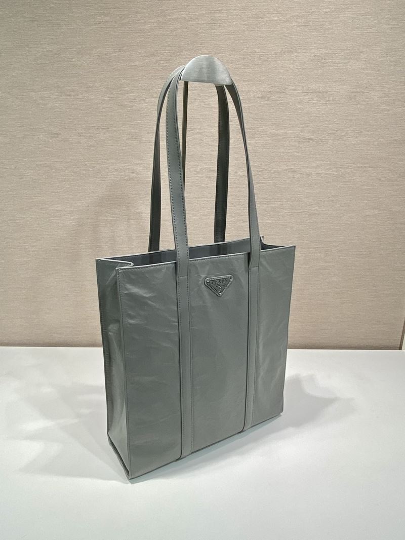 Pra*a tote bags